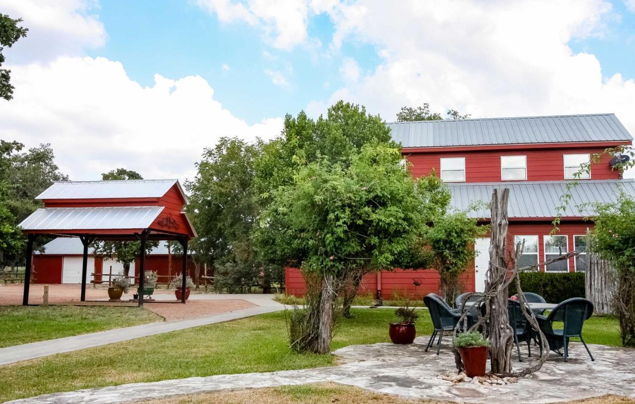 Ark Bunkhouse Fredericksburg Hideaway With Hot Tub Βίλα Εξωτερικό φωτογραφία