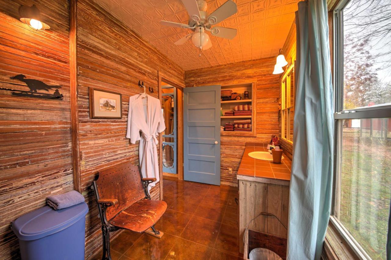 Ark Bunkhouse Fredericksburg Hideaway With Hot Tub Βίλα Εξωτερικό φωτογραφία