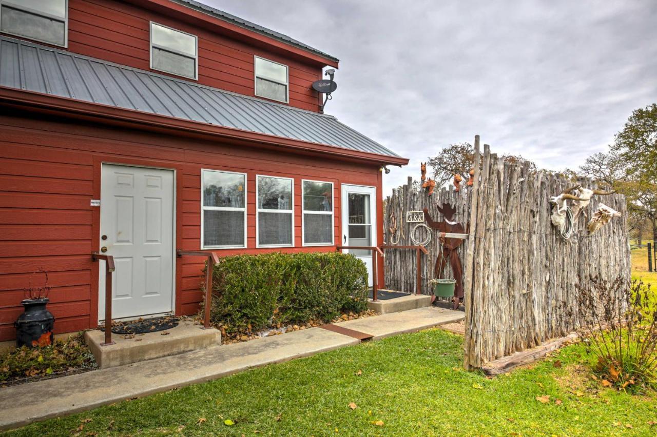 Ark Bunkhouse Fredericksburg Hideaway With Hot Tub Βίλα Εξωτερικό φωτογραφία